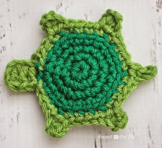 http://translate.googleusercontent.com/translate_c?depth=1&hl=es&rurl=translate.google.es&sl=en&tl=es&u=http://www.repeatcrafterme.com/2014/10/t-is-for-turtle-crochet-turtle-applique.html&usg=ALkJrhjDVwTCMePgVdZOc-L-MeZ-h4dHlQ