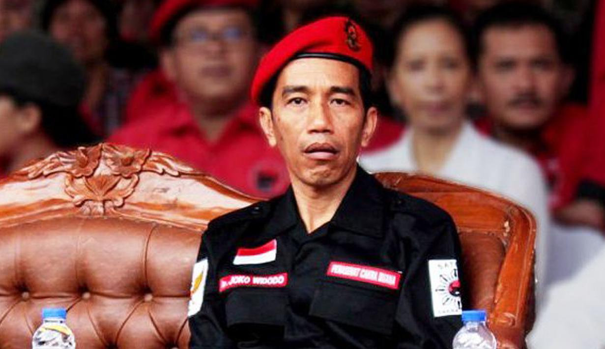 Direktur IDE: Semua Urusan Diserahkan ke Luhut, Jokowi Hanya Jadi Boneka Oligarki!