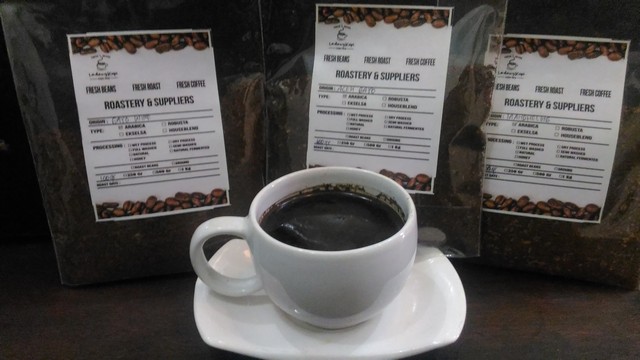 Kopi Arabika Dari Ladang Kopi