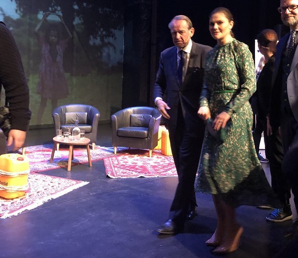 Crown Princess Victoria wore Camilla Thulin dress from 2018 Collection. Erdem is collaborating with H&M. Princess Victoria-wore-Gestuz Dress at WaterAid event