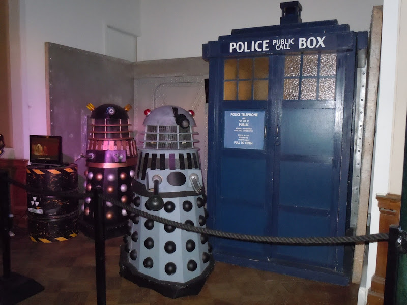 Dr Who and the Daleks Tardis prop