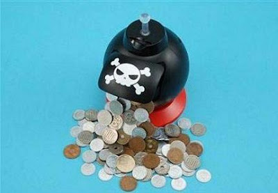 25 Cool and Creative Coin Banks (33) 11