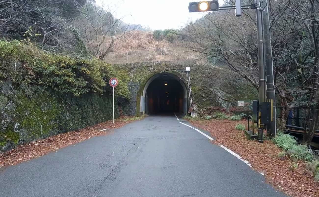 The Mystery of Haunted Kiyotaki Tunnel | Japanese Urban Legend