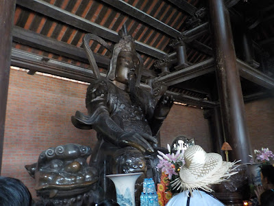 バイディン寺（Bai Dinh Pagoda）の仏像