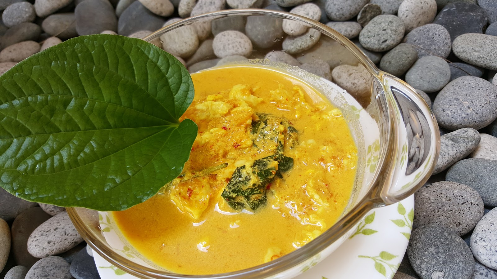 Laman Dapur Helen: GULAI TELOR HANCUR DAUN KESUM