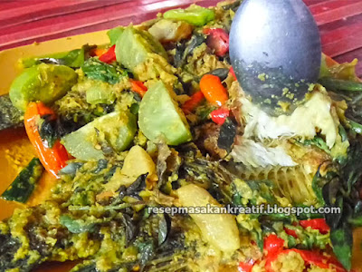  resep ikan pesmol gurame ialah cara memasak ikan bumbu kuning khas Sunda Jawa barat ini b Resep Pesmol Ikan Gurame Bumbu Kuning