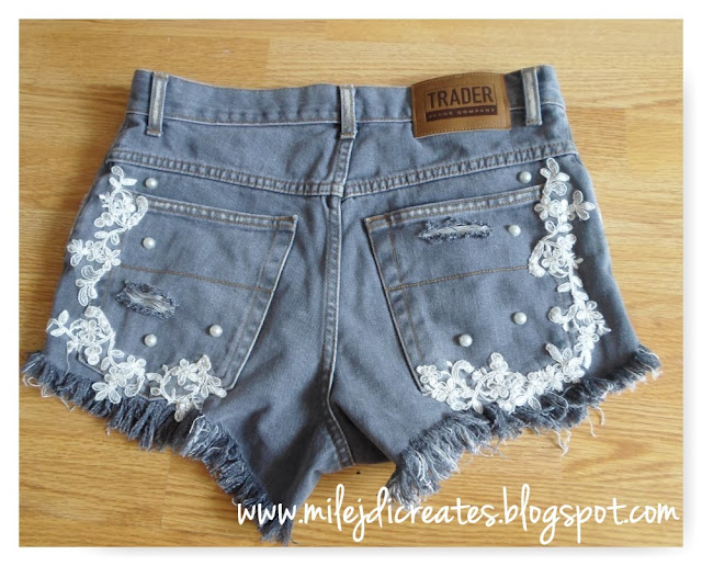 Poszarpane szorty jeansowe z dziurami, trend lata 2016, spodenki DIY // Waisted, ripped denim short DIY