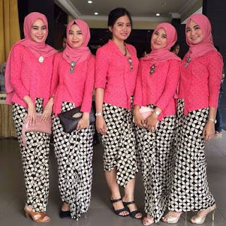 Kebaya Pesta Kombinasi Batik Rok Panjang