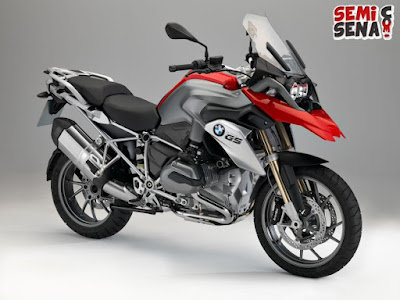 BMW-Motorrad-Official-Present-in-22-Model-Available