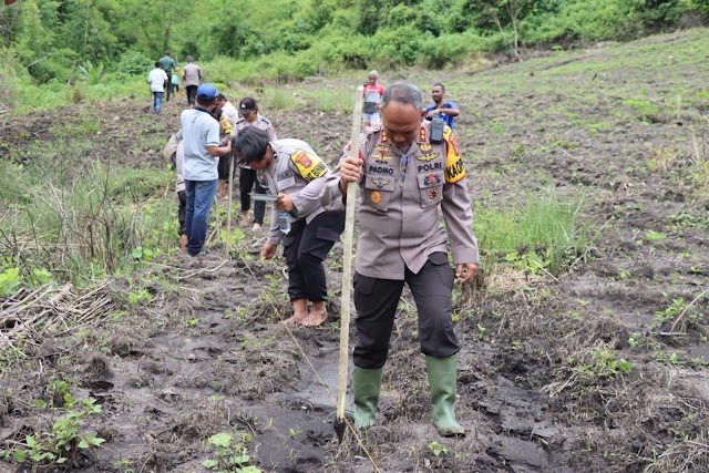 Dukung Ketahanan Pangan di Kabupaten Ngada, Kapolres Ngada : Mari Kita Manfaatkan Lahan Kosong