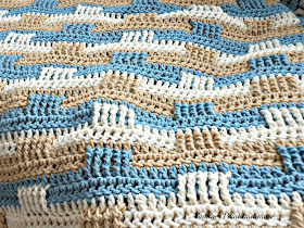 a basket weave pattern used to crochet an afghan