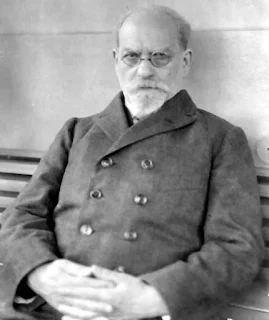 Teori Filsafat Fenomenologi Edmund Husserl