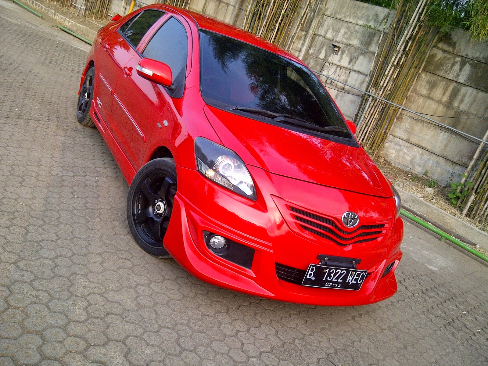 HASIL MODIFIKASI VIOS LIMO 2007 UP EKSTERIOR F12 AUTO