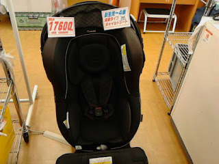 中古品　新生児～４歳　チャイルドシート　１７６００円