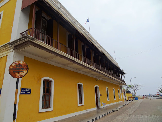 “rue de la marine” - French consulate - Pondicherry India- Pick, Pack, Go