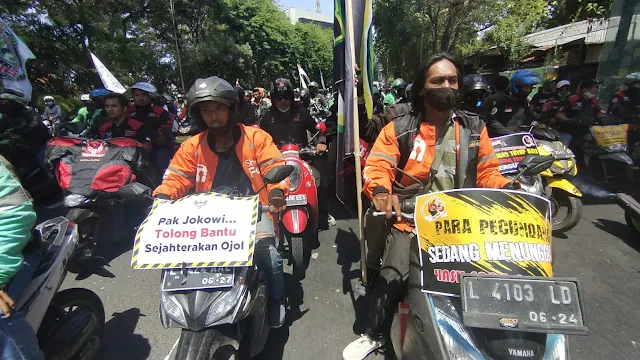 demo BLT gojek