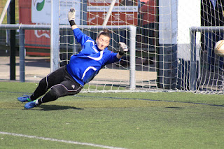 Partido entre el Barakaldo CF y el Elorrio