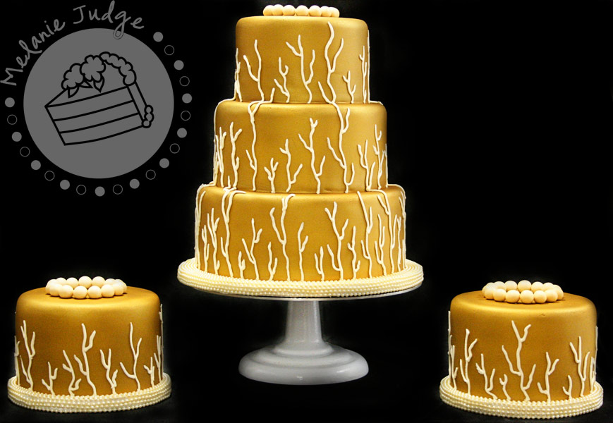 Take a look at this wedding cake Different huh The bride wanted a gold