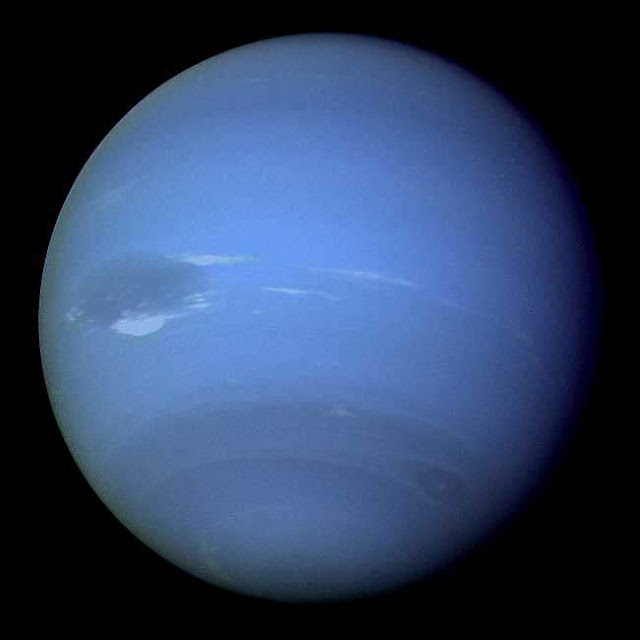neptunus-voyager-informasi-astronomi