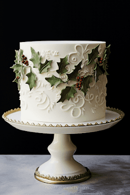 pretty modern minimalistic theme Best 50+ Christmas Cakes to Lust After for Your Festive Party Ideas, Buttercream Frosting Holiday Homemade Cake Inspiration to DIY. Dessert Ideas for Events