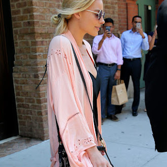 Margot Robbie - Out and about in New York City July 27-2016 033.jpg