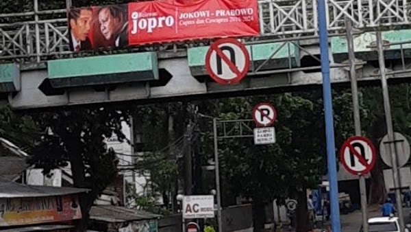 Spanduk 'Jopro Jokowi-Prabowo' Bertebaran di Jaksel