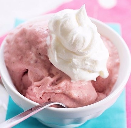 4-Ingredient Strawberry Banana Ice Cream #desserts #easyrecipe