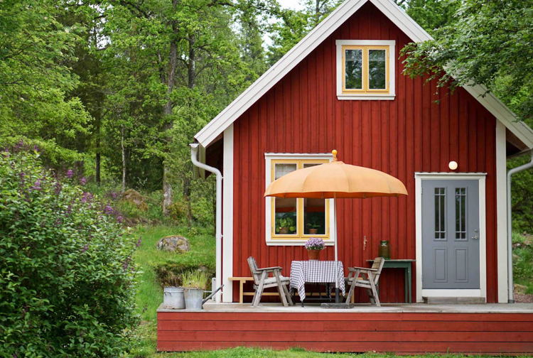 sort Ond kontanter my scandinavian home: Getaway From it all at a Lakeside Cottage in Sweden