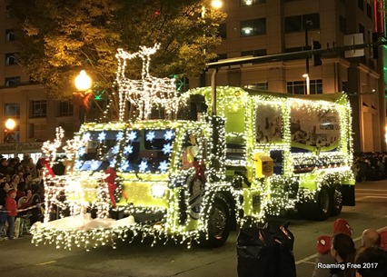 LOTS of lights on the recycling truck!