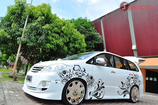 Modif Toyota Avanza putih