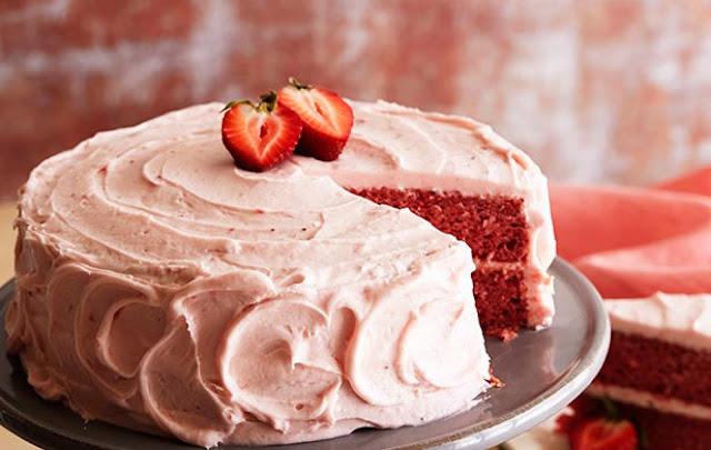 How to Make Strawberry Cake