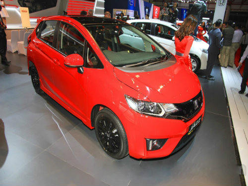 Mẫu xe Honda Jazz RS CVT Limited Edition.