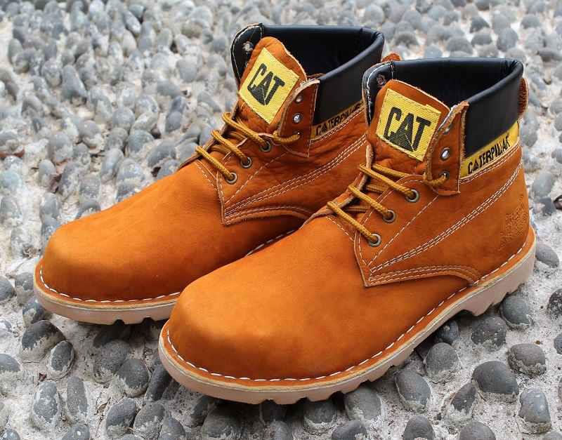 NICKY MALE FASHIONABLE Sepatu  Safety Boots CATERPILLAR  trendy
