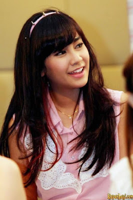 Foto Model Rambut Anisa Rahma Chibi Cherrybelle