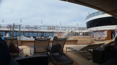 Pavilion Pool deck - Queen Elizabeth Cruise Ship