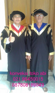 Toga Guru Besar Rektor