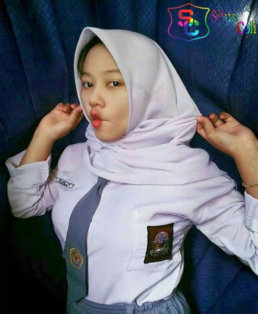 Reny, Gadis SMA Perawan Maniak Seks