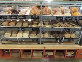 whole-foods-bakery-3