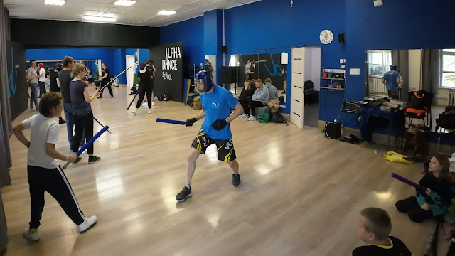 Школа кендзюцу Katana Club проводит обучение на японском мече