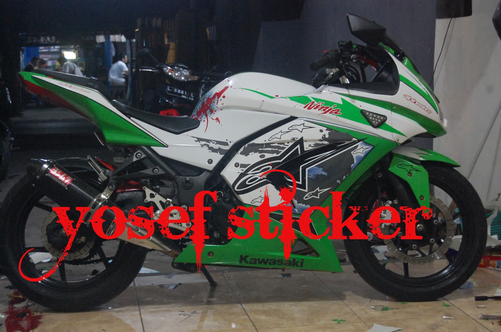 YOSEF CUTTING STICKER SURABAYA CUTTING STICKER NINJA 250 