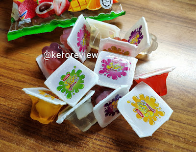 รีวิว โยกี้ วุ้นถ้วย รสผลไม้รวมใส่วุ้นมะพร้าว (CR) Review Jelly Cup Mixed Fruit Coconut Jelly, Yogee Brand.