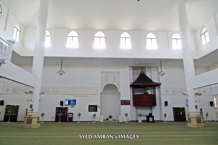 Agar Aku Tidak Lupa: MELAKA - DAY 01 - PART 02 - MUDZAFFAR 