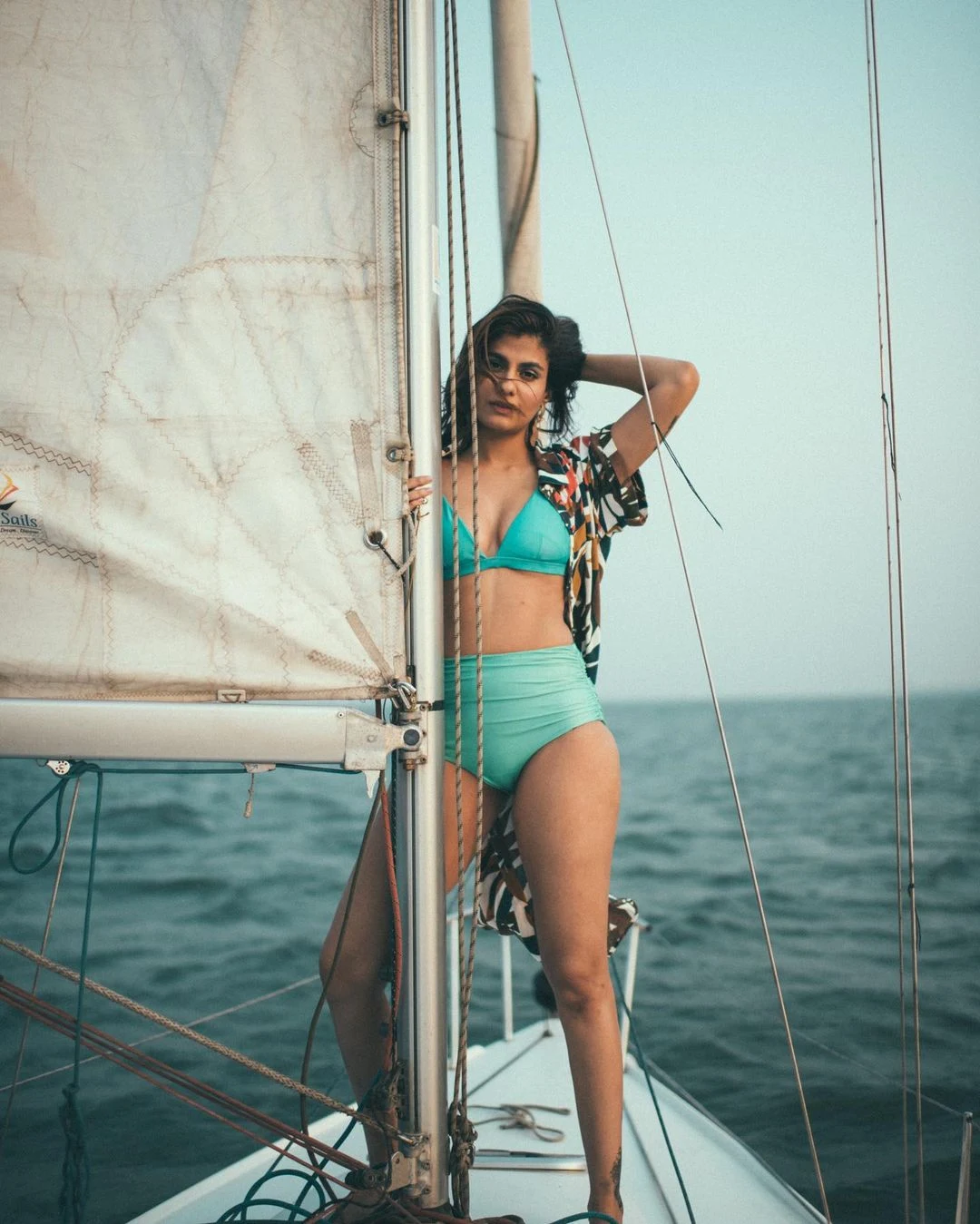 Shreya Dhanwanthary bikini cleavage sexy body