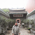 Shalat di Masjid Tertua Cina