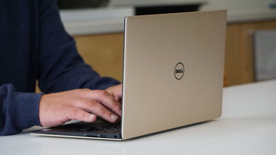 Ultrabook Terbaik Dell XPS 13