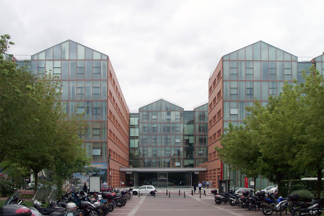 Parc du Pont de Flandre, Rue de Cambrai, Paris