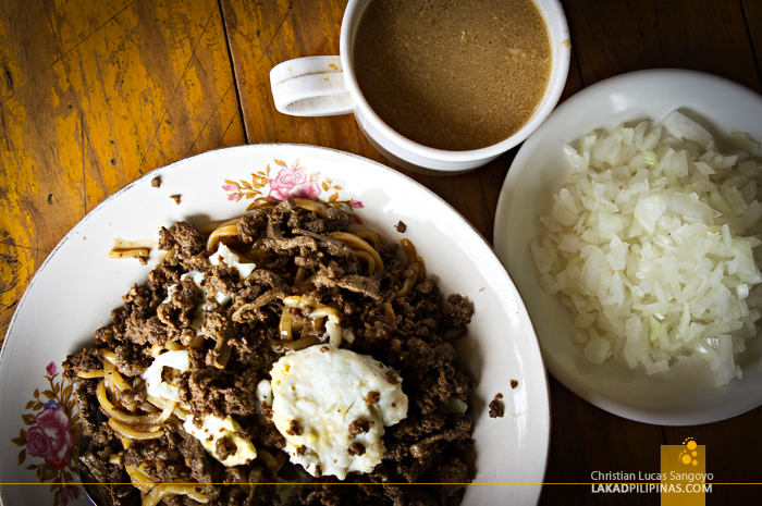 Pancit Batil Patong Kamuning Brunos