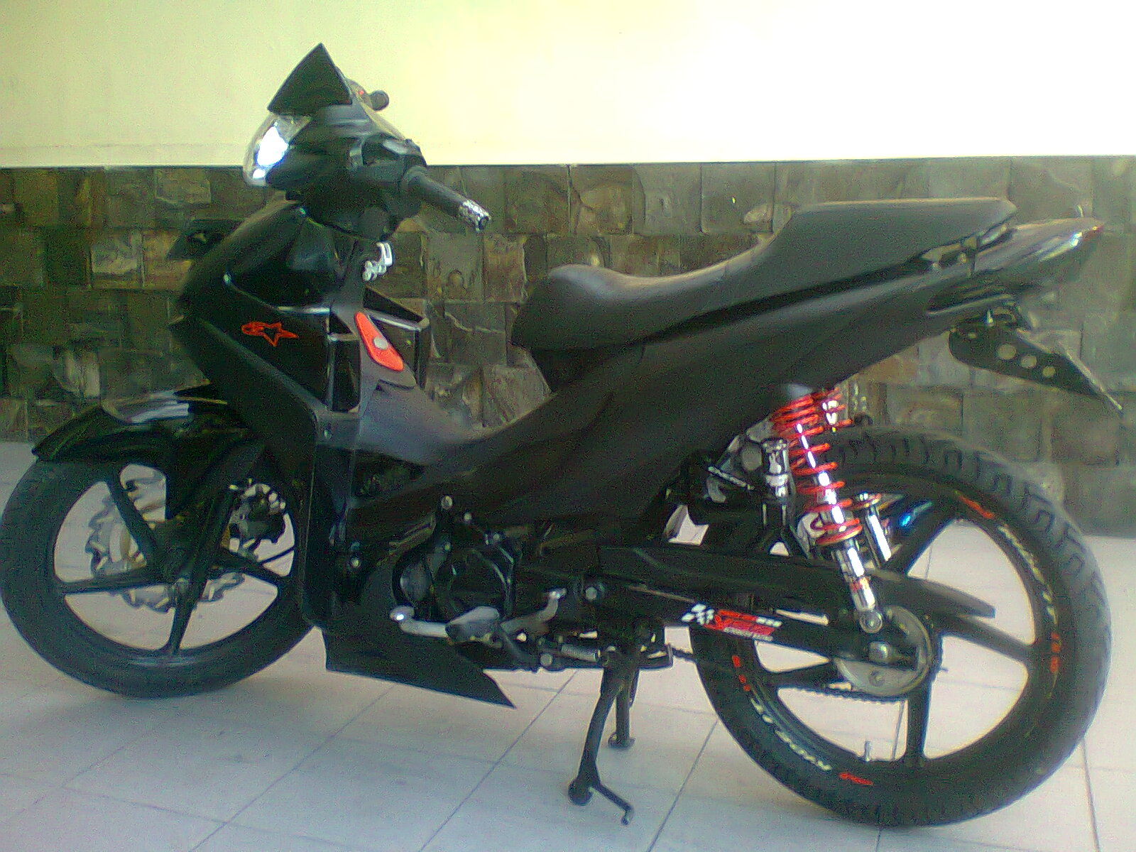 DINO Revo Modifikasi Absolute Revo Versi 4