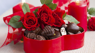 Bunga dan Cokelat Valentine