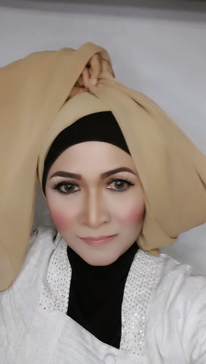 Everonias Blog Beautyparentinglifestyle MAKEUP DAN HIJAB